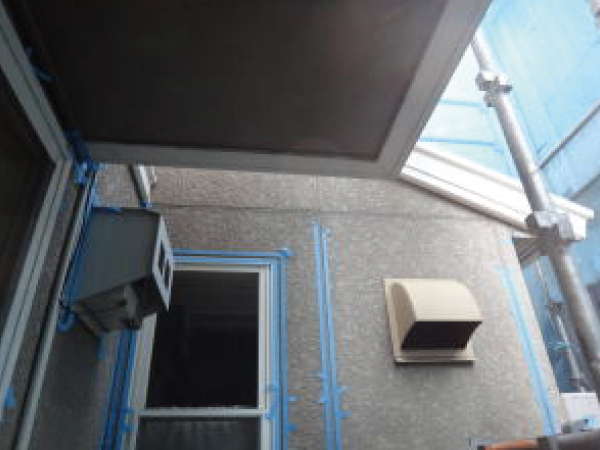屋根外壁塗装とコーナーアクセント